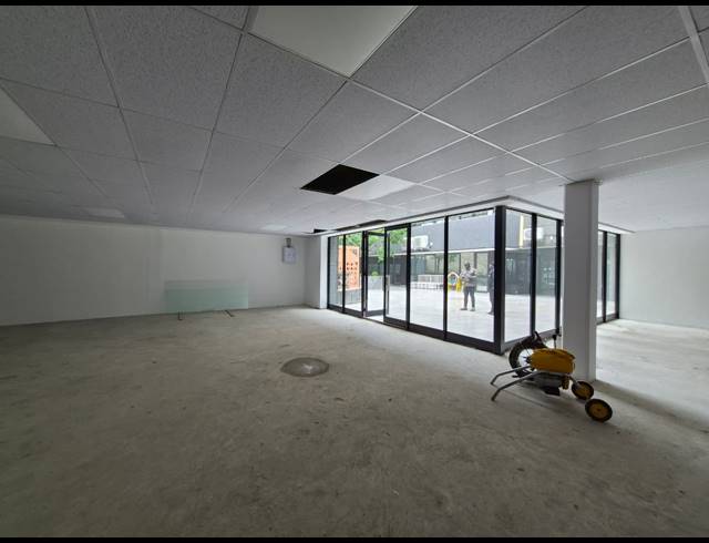 389M² RETAIL TO LET IN ROSEBANK